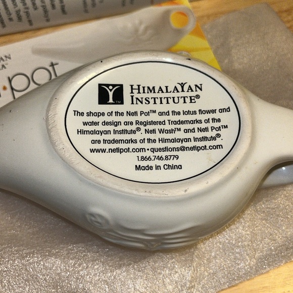 Himalayan Chandra Porcelain Neti Pot - Picture 6 of 8